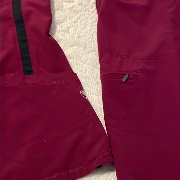 Healing Hands Women's Burgundy Scrub set - Picture 4 of 5